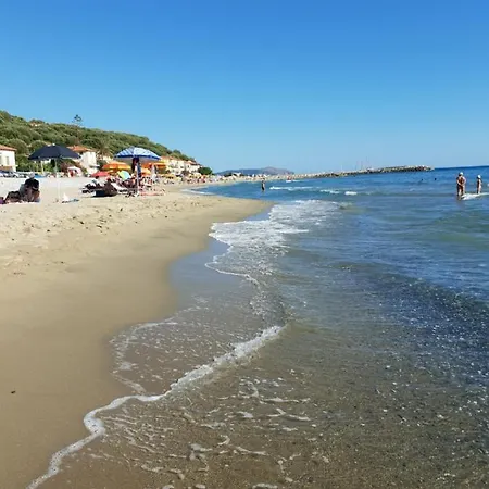 Petra Marina Hydra Pisciotta