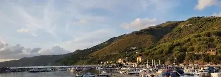 Petra Marina Hydra