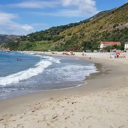 Petra Marina Hydra *